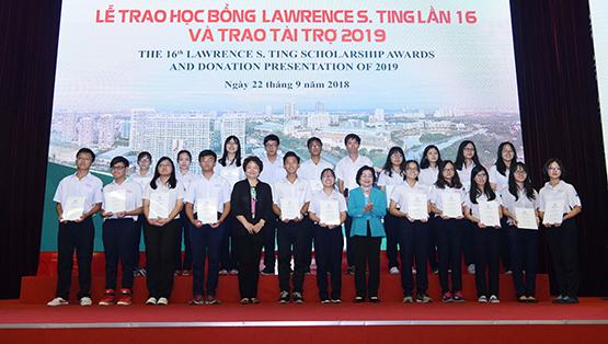 Quỹ Lawrence S. Ting trao 8,39 tỷ đồng học bổng