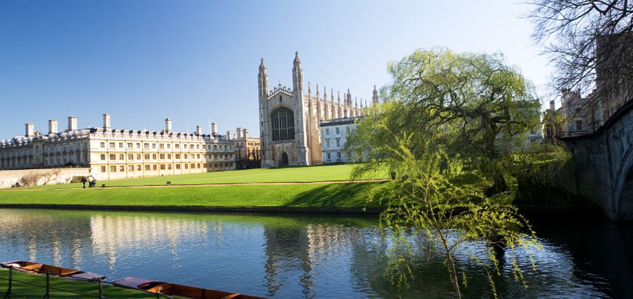 Học bổng chương trình Cử nhân 2 năm rút gọn tại Cambridge (Anh)