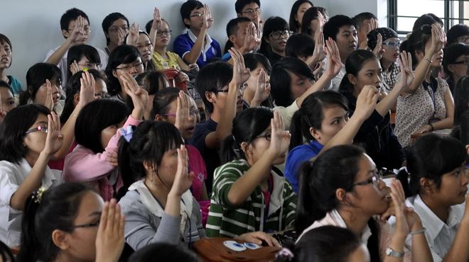 Học ngôn ngữ ký hiệu miễn phí