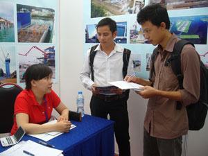 Học như… chơi, “bỏ rơi” chất lượng