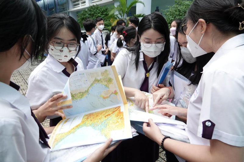 Học phí đại học tăng cao: Những địa chỉ vay vốn học tập sinh viên cần biết - ảnh 2