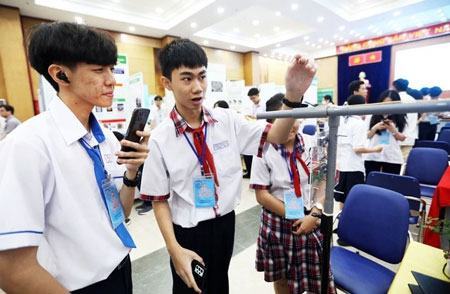 Học sinh nghiên cứu khoa học cũng cần sự liêm chính