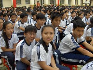 Học sinh ký cam kết không tham gia đánh nhau