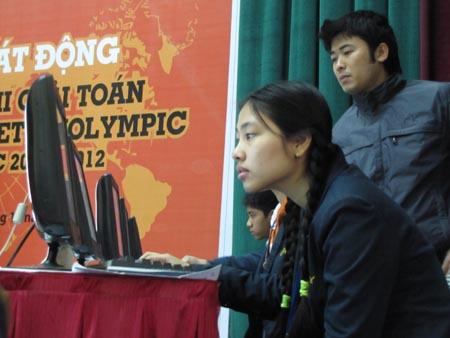 Học sinh THPT sẽ được tham gia thi giải toán qua Internet