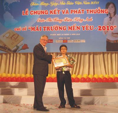 Học sinh VAschools đạt giải cao trong cuộc thi hùng biện tiếng Anh “Mái trường mến yêu”