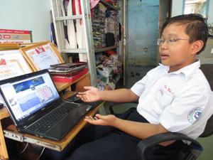 Học sử, địa qua… game