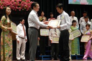 Học tập suốt đời và thường xuyên