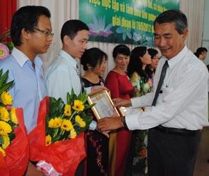 Học tập và làm theo tư tưởng, tấm gương đạo đức, phong cách Hồ Chí Minh: Phải có tâm và yêu nghề