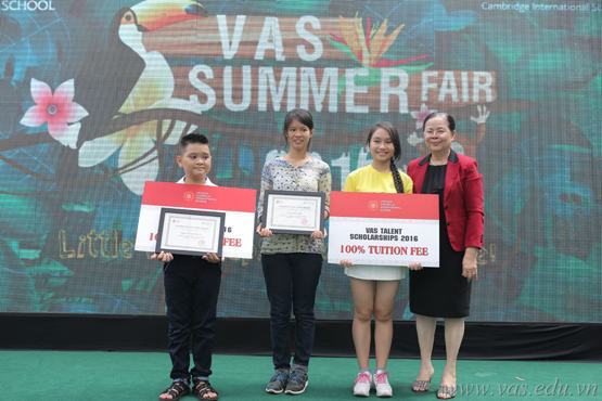 Học bổng tài năng cho học sinh trên cả nước