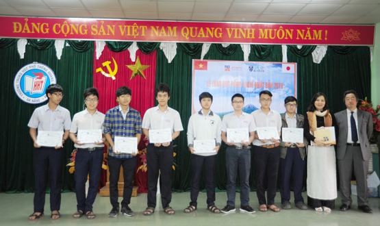 Trao 32 suất học bổng SOSHI