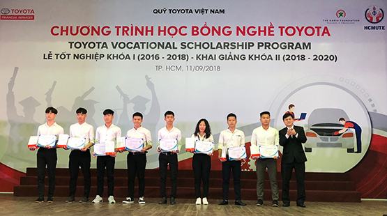 24 sinh viên tốt nghiệp chương trình “Học bổng dạy nghề Toyota”