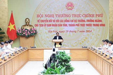 Chuyển đổi số trở thành xu thế bắt buộc, đã đến “từng ngõ, từng nhà, từng người”