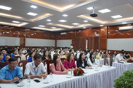 Trường ĐH Tài nguyên và Môi trường Tp. HCM