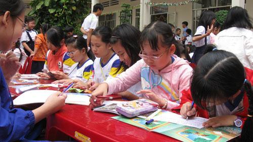 Hội vui cùng sách