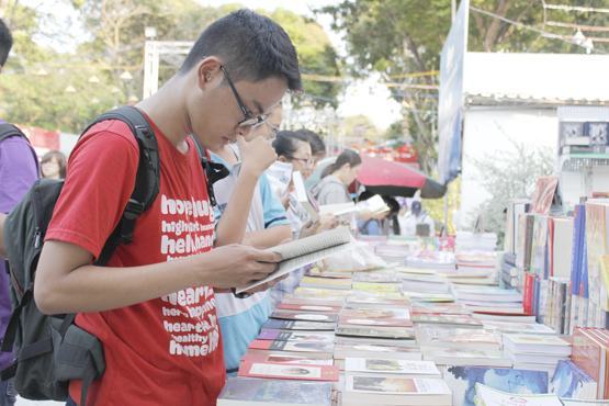 Không nên lạm dụng quá nhiều hội sách