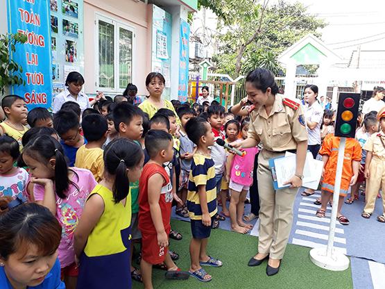 Hội thi tuyên truyền ATGT ở trường mầm non