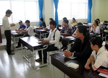 Hôm nay, 450.000 thí sinh làm thủ tục thi Cao đẳng