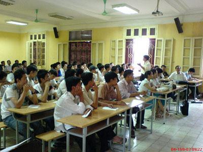 Hơn 100 trường đại học khất nợ “chuẩn đầu ra”