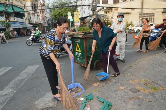 Hơn 1,3 triệu hộ dân TPHCM cam kết không xả rác bừa bãi