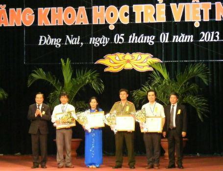 C&oacute; 26 sinh vi&ecirc;n v&agrave; 5 giảng vi&ecirc;n đạt giải nhất &ldquo;T&agrave;i năng khoa học trẻ Việt Nam&rdquo;.
