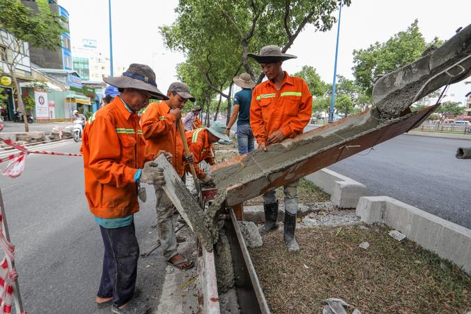 Hơn 55 tỷ đồng nâng cấp 8,5 km đại lộ Võ Văn Kiệt ở TP HCM