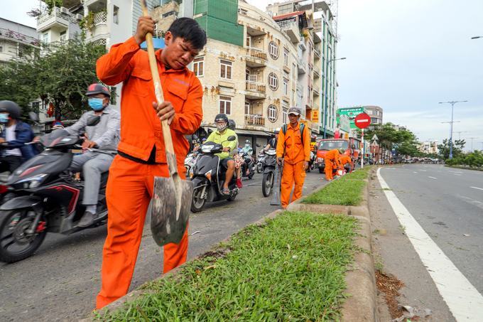 Hơn 55 tỷ đồng nâng cấp 8,5 km đại lộ Võ Văn Kiệt ở TP HCM