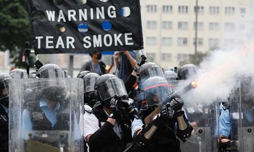 Lý do chính quyền Hong Kong cứng rắn trước dự luật dẫn độ