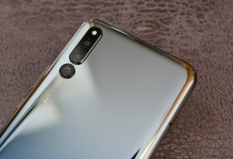 Honor Magic 2 - smartphone có 6 camera trượt