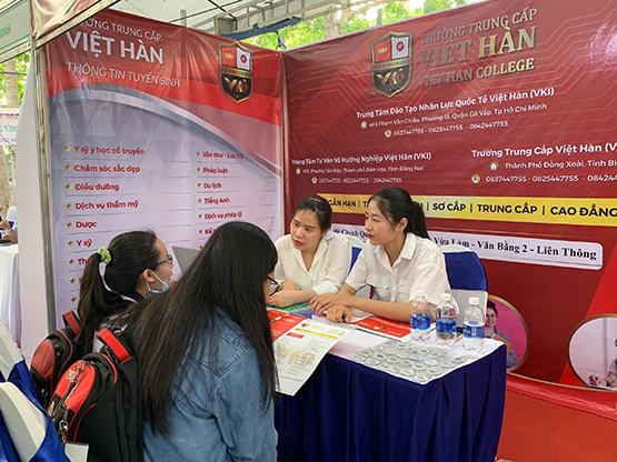 Trường TC Việt Hàn mang ngành “hot” đến ngày hội tuyển sinh 2021