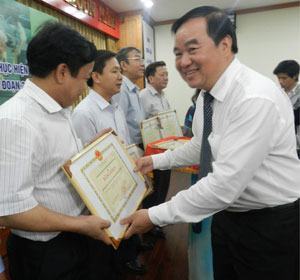 HS-SV còn “nói không” với  an toàn giao thông