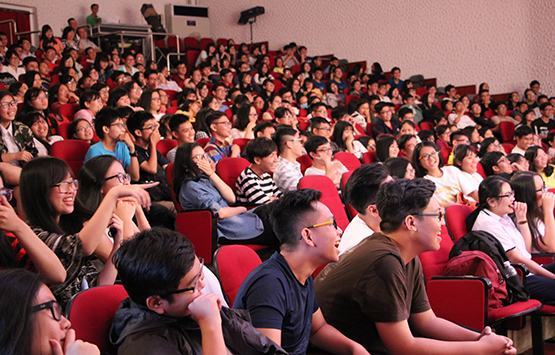 Học sinh trải nghiệm với kịch văn học