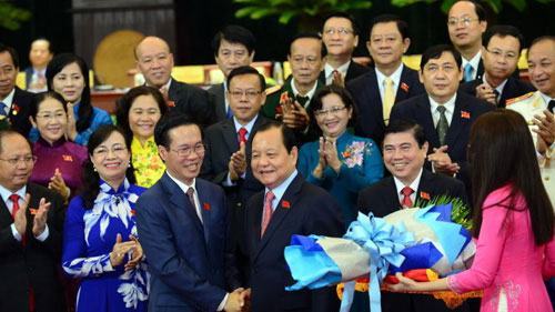 Cần định hướng rõ hơn về xây dựng con người