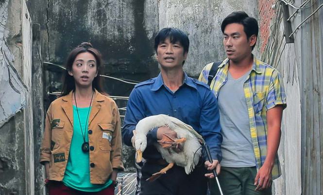 Thu Trang, Dustin Nguyễn, Kiều Minh Tuấn trong 798Mười /// Ảnh: Đoàn phim cung cấp