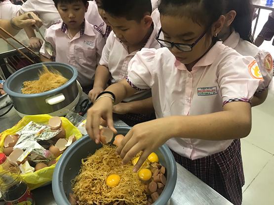 Hướng nghiệp cho học sinh tiểu học: Gắn với hoạt động trải nghiệm