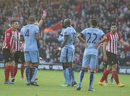 “Hủy diệt” Southampton, Man City chiếm suất nhì bảng