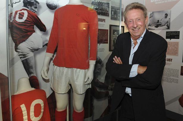 Huyền thoại M.U được phong tước hiệu ngang Sir Alex