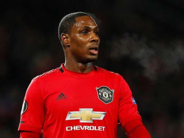 Ighalo cầu nguyện ký MU, Chelsea bán Kane cho Real