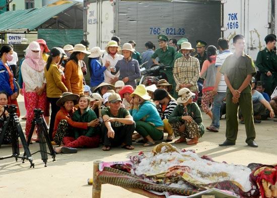 Ngư dân bị bắn chết ở vùng biển Trường Sa được đưa vào bờ