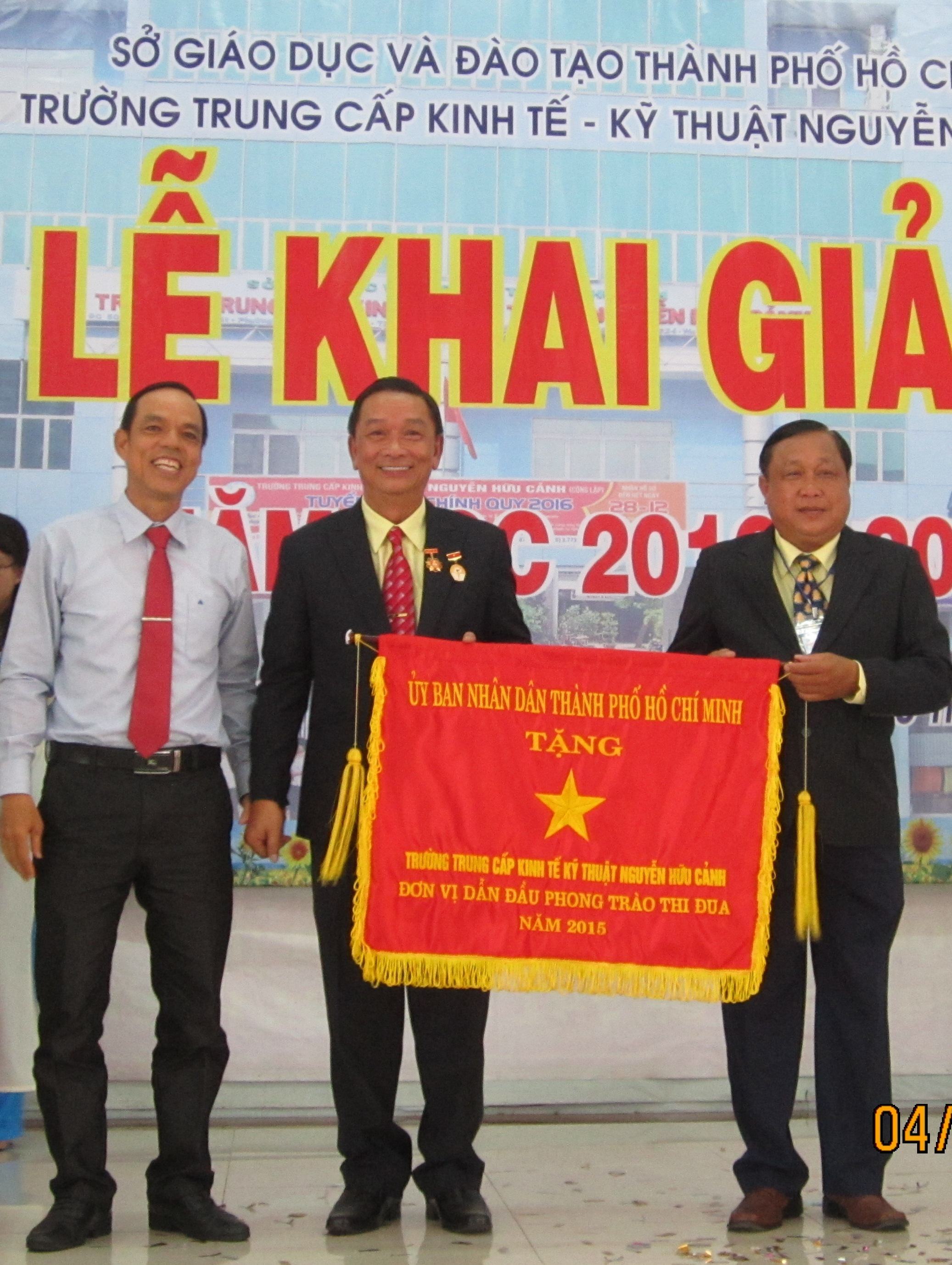 Trường TC Kỹ thuật Nguyễn Hữu Cảnh khai giảng năm học mới 2016 – 2017