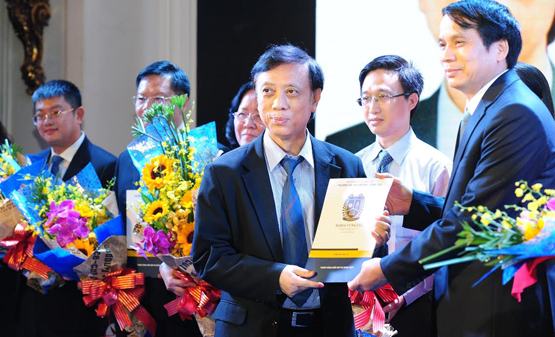 Trường ĐH Bà Rịa – Vũng Tàu ra mắt hội đồng quản trị và hiệu trưởng mới