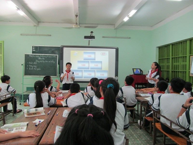 Đẩy mạnh ứng dụng CNTT vào trường học