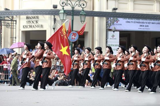 Rực lửa bài ca tháng 8