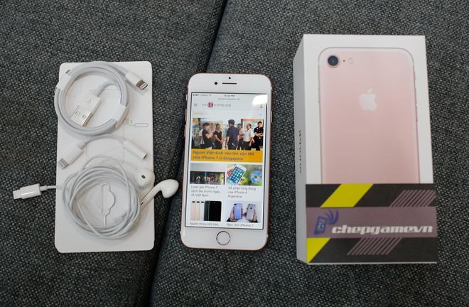 iPhone 7 đầu tiên về Việt Nam