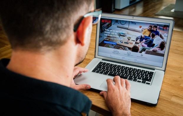 Italy chong vi pham ban quyen truyen hinh tra tien tren toan chau Au hinh anh 1