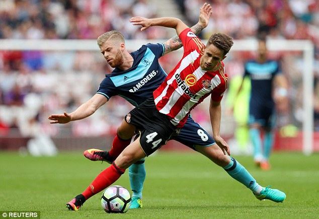 “Januzaj nên ngừng đả kích M.U”