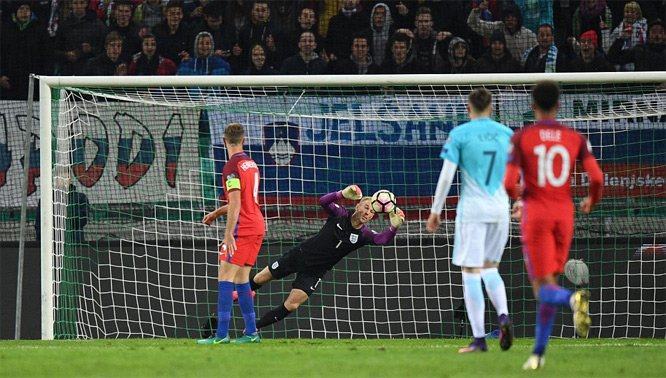 Joe Hart xuất thần, Anh thoát thua trên đất Slovenia