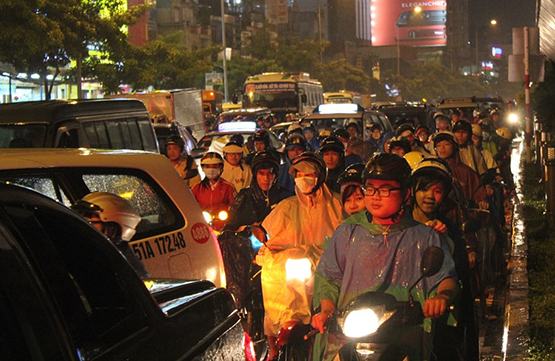 Cấm xe lưu thông đường Bùi Đình Túy