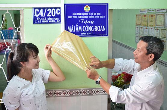 Chăm lo nhà giáo có hoàn cảnh đặc biệt khó khăn