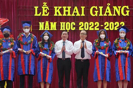 Gần 1,7 triệu học sinh TP.HCM hân hoan bước vào năm học mới