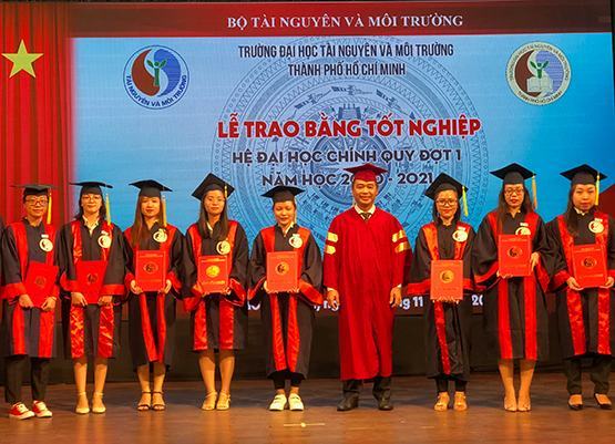 Trường ĐH Tài nguyên và Môi trường TP.HCM: Khai giảng chào đón gần 1.200 tân sinh viên